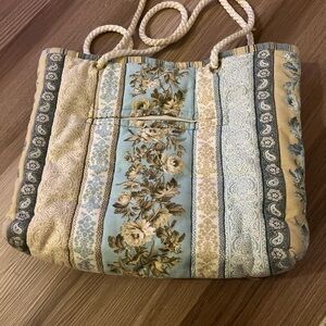 Thrifted tote bag